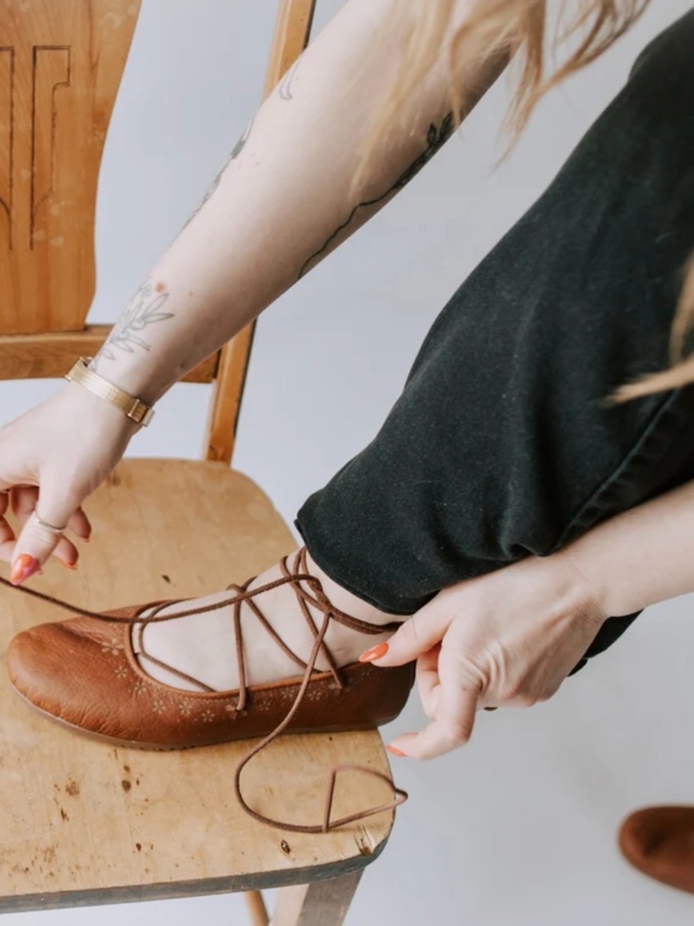 Manitobah Wildflower Ballet Flat Tobacco